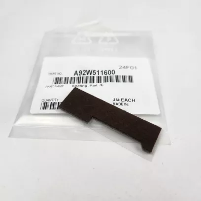 A92W511600  Уплотнительная прокладка Коника Минолта Transfer belt cleaning seal/Rr